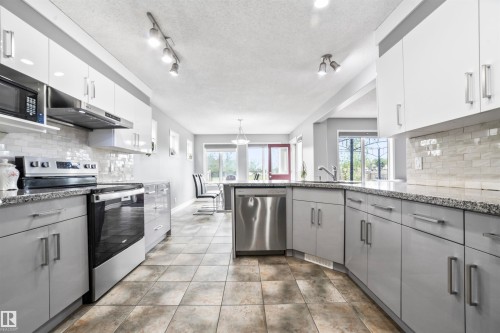 324 79 Street, Edmonton, AB - Indoor Photo Showing Kitchen With Stainless Steel Kitchen With Upgraded Kitchen