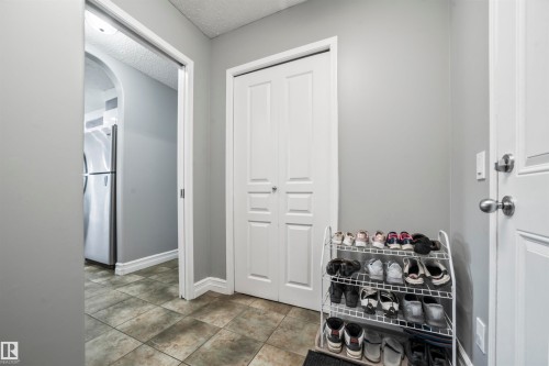 324 79 Street, Edmonton, AB - Indoor Photo Showing Other Room