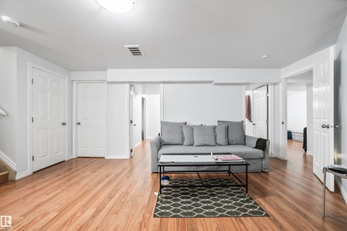 324 79 Street, Edmonton, AB - Indoor