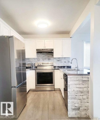 33 249 Edwards Drive, Edmonton, AB - Indoor Photo Showing Kitchen With Stainless Steel Kitchen With Upgraded Kitchen