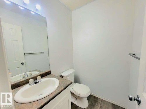 33 249 Edwards Drive, Edmonton, AB - Indoor Photo Showing Bathroom