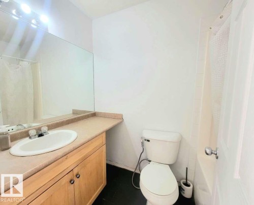 33 249 Edwards Drive, Edmonton, AB - Indoor Photo Showing Bathroom