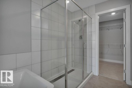 1909 Davidson Wynd, Edmonton, AB - Indoor Photo Showing Bathroom