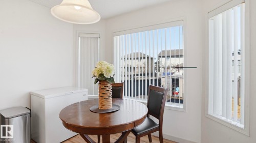1310 Barnes Close, Edmonton, AB - Indoor Photo Showing Dining Room