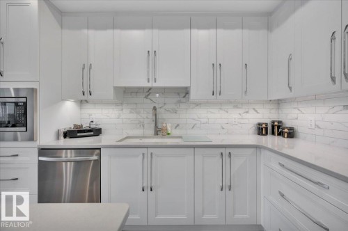 404 7463 May Common Nw, Edmonton, AB - Indoor Photo Showing Kitchen With Upgraded Kitchen