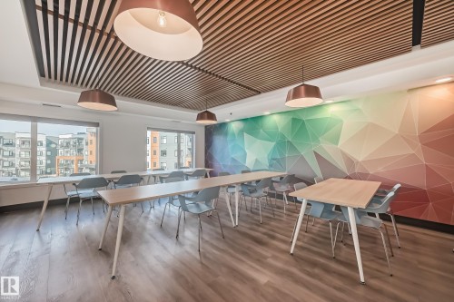 404 7463 May Common Nw, Edmonton, AB - Indoor Photo Showing Other Room