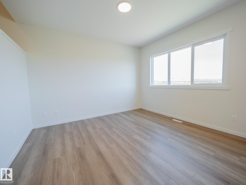 2515 211 Street, Edmonton, AB - Indoor Photo Showing Other Room