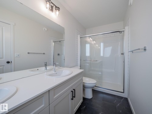 2515 211 Street, Edmonton, AB - Indoor Photo Showing Bathroom
