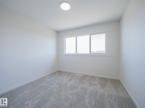 2515 211 Street, Edmonton, AB - Indoor Photo Showing Other Room