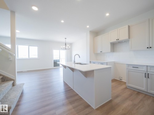 2515 211 Street, Edmonton, AB - Indoor Photo Showing Kitchen