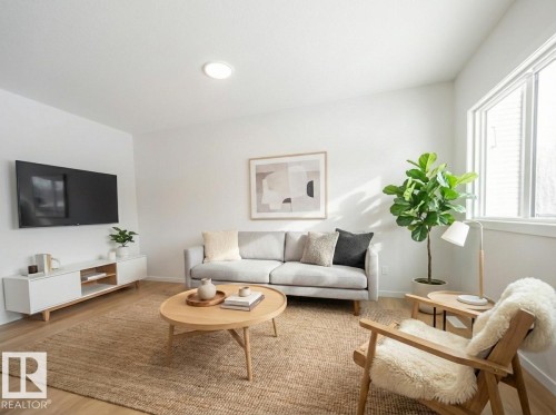 17331 2 Street, Edmonton, AB - Indoor Photo Showing Living Room
