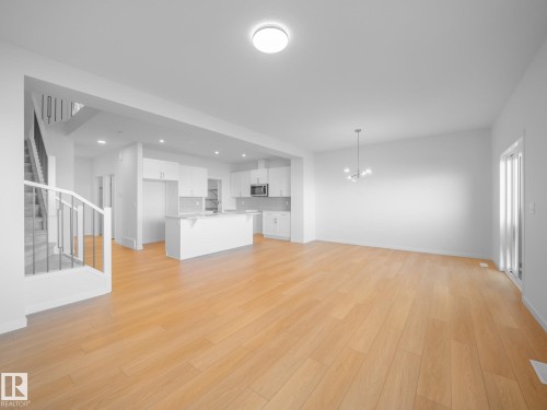 7005 176A Avenue, Edmonton, AB - Indoor