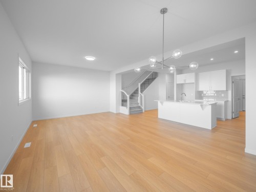 5 Emerson Landing, Spruce Grove, AB - Indoor