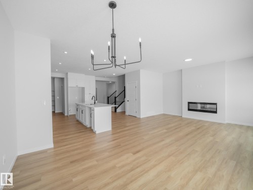 927 18 Avenue, Edmonton, AB - Indoor With Fireplace