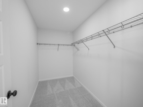 927 18 Avenue, Edmonton, AB - Indoor With Storage