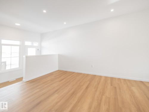 19608 30 Avenue, Edmonton, AB - Indoor Photo Showing Other Room