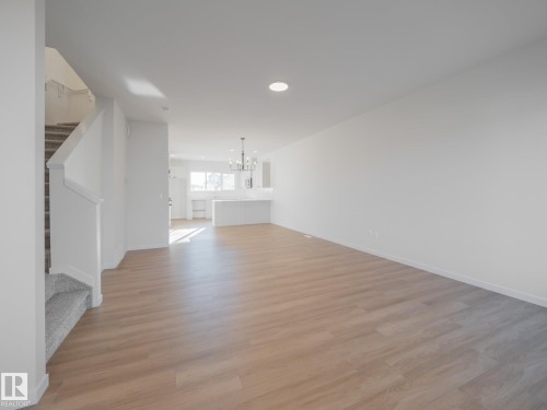 19604 30 Avenue, Edmonton, AB - Indoor Photo Showing Other Room