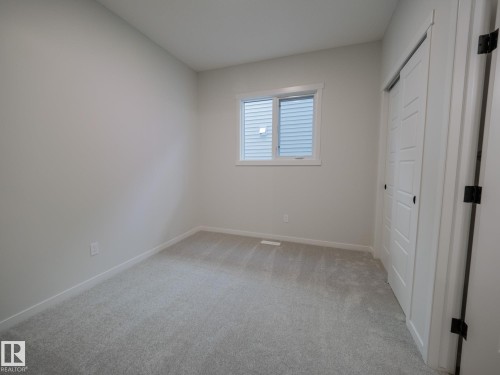 947 18 Avenue, Edmonton, AB - Indoor Photo Showing Other Room