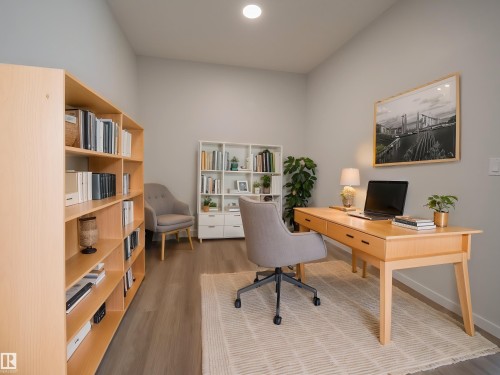 947 18 Avenue, Edmonton, AB - Indoor Photo Showing Office
