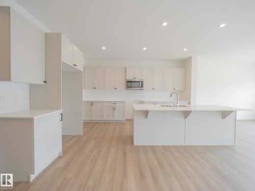 6965 176A Avenue, Edmonton, AB - Indoor Photo Showing Kitchen