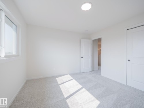 6965 176A Avenue, Edmonton, AB - Indoor Photo Showing Other Room