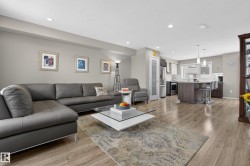 32 1075 ROSENTHAL Boulevard  Edmonton, AB T5T 7G5