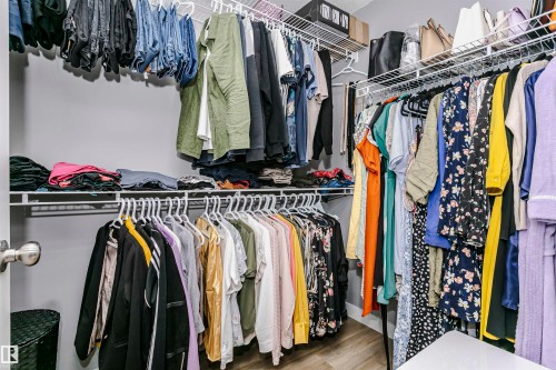 21807 97 Avenue, Edmonton, AB - Indoor With Storage