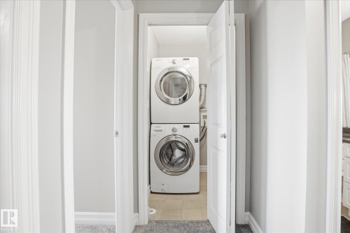 6861 Cardinal Link, Edmonton, AB - Indoor Photo Showing Laundry Room