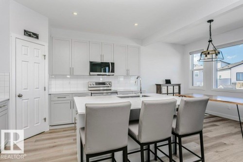 18 Elderberry Point(E), Fort Saskatchewan, AB - Indoor