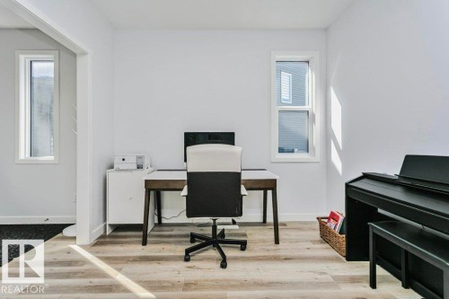 18 Elderberry Point(E), Fort Saskatchewan, AB - Indoor Photo Showing Office