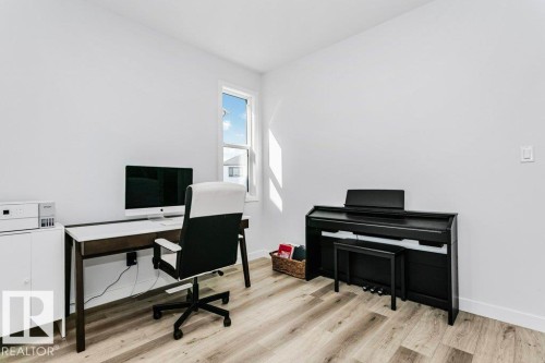 18 Elderberry Point(E), Fort Saskatchewan, AB - Indoor Photo Showing Office