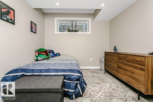 18 Elderberry Point(E), Fort Saskatchewan, AB - Indoor Photo Showing Bedroom