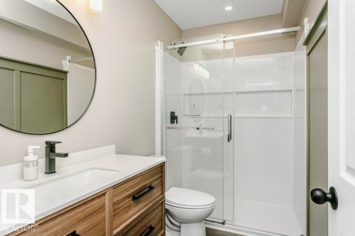 18 Elderberry Point(E), Fort Saskatchewan, AB - Indoor Photo Showing Bathroom