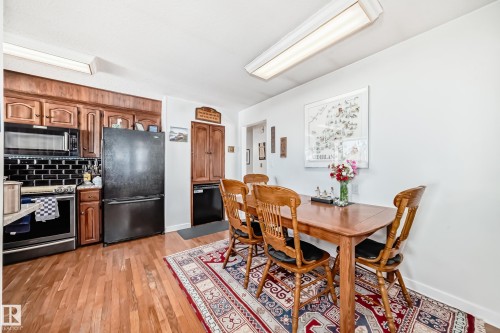 4208 37 Avenue, Leduc, AB - Indoor Photo Showing Dining Room