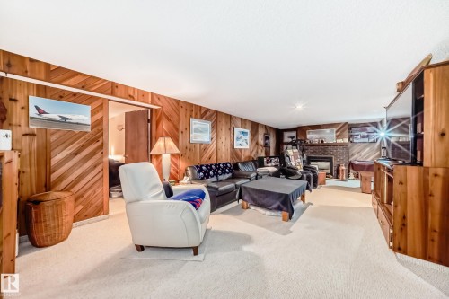 4208 37 Avenue, Leduc, AB - Indoor With Fireplace