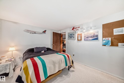 4208 37 Avenue, Leduc, AB - Indoor Photo Showing Bedroom