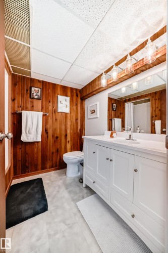 4208 37 Avenue, Leduc, AB - Indoor Photo Showing Bathroom