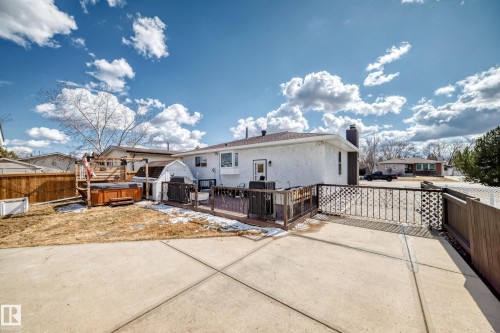 4208 37 Avenue, Leduc, AB - Outdoor