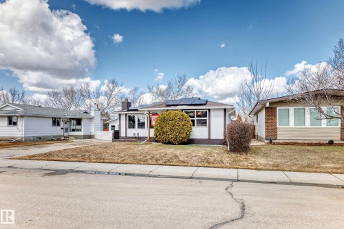 4208 37 Avenue, Leduc, AB - Outdoor