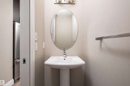 76 Gilmore Way, Spruce Grove, AB - Indoor Photo Showing Bathroom