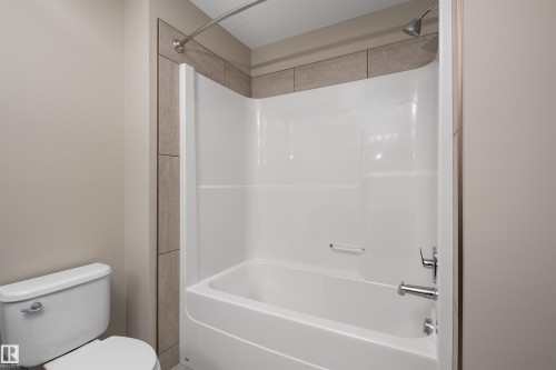 76 Gilmore Way, Spruce Grove, AB - Indoor Photo Showing Bathroom