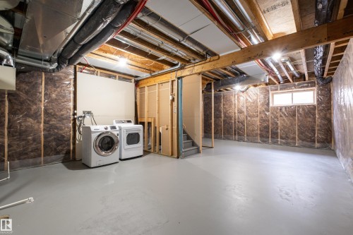 76 Gilmore Way, Spruce Grove, AB - Indoor Photo Showing Laundry Room
