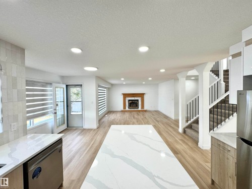 2908 44A Avenue, Edmonton, AB - Indoor