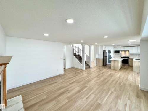 2908 44A Avenue, Edmonton, AB - Indoor