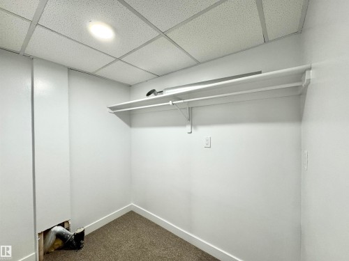 2908 44A Avenue, Edmonton, AB - Indoor With Storage