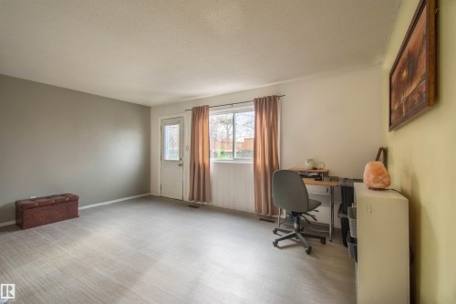 892 Abbottsfield Road Nw, Edmonton, AB 