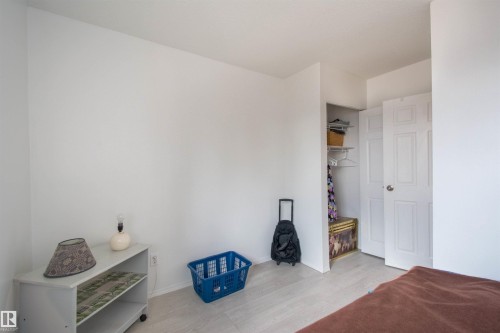 892 Abbottsfield Road Nw, Edmonton, AB 