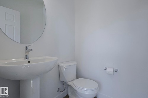 6343 King Wynd, Edmonton, AB - Indoor Photo Showing Bathroom