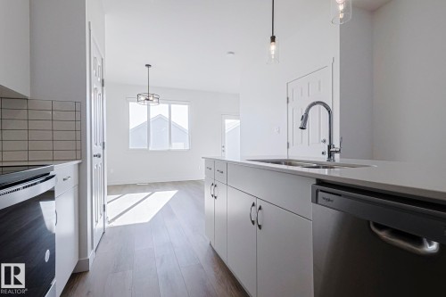 6343 King Wynd, Edmonton, AB - Indoor Photo Showing Kitchen With Double Sink With Upgraded Kitchen