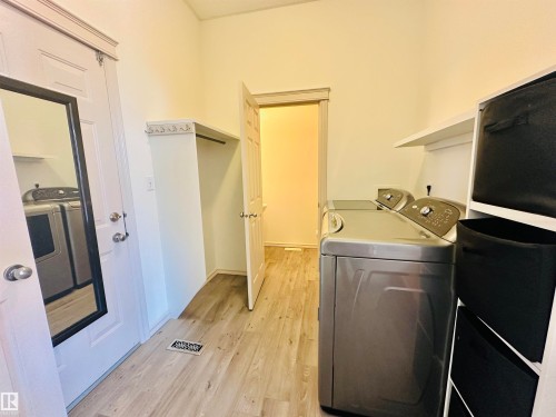4811 152 Avenue, Edmonton, AB - Indoor Photo Showing Laundry Room